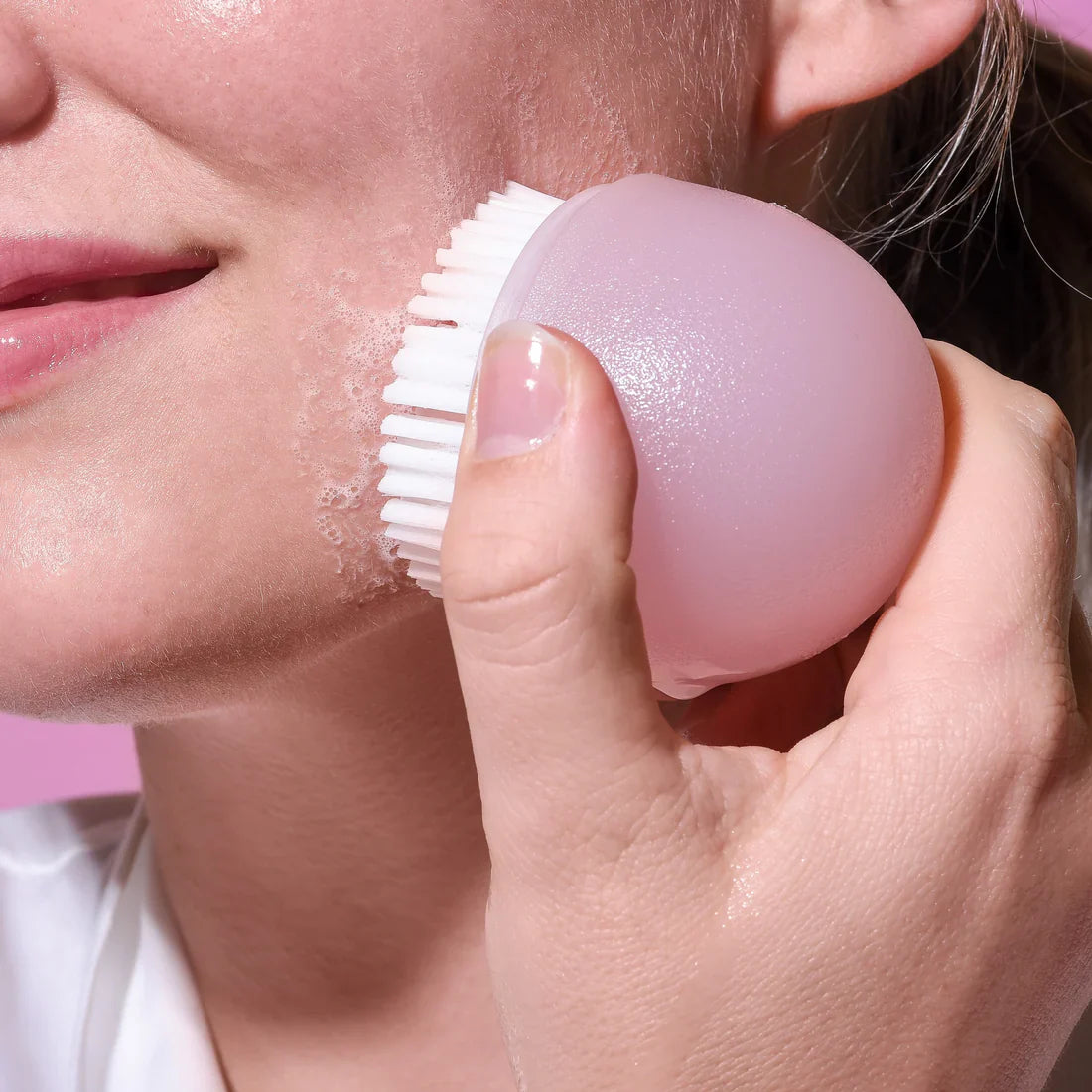 Facial Cleansing Brushes: The Ultimate Guide to Clear, Radiant Skin