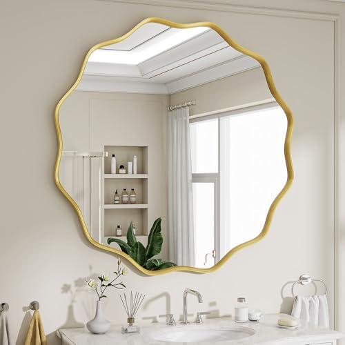 Wavy Round Mirror by VETROVUE