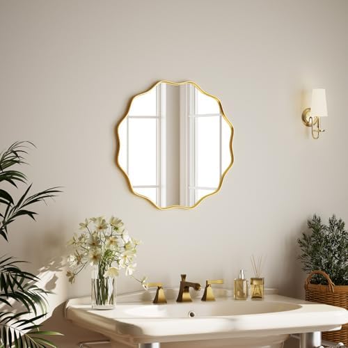 Round Scalloped Edge Wall Mirror 20 in Gold by Unknown