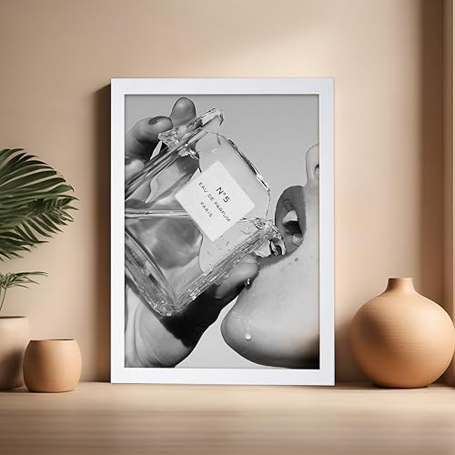 Poster Master Perfume Poster - Image 5