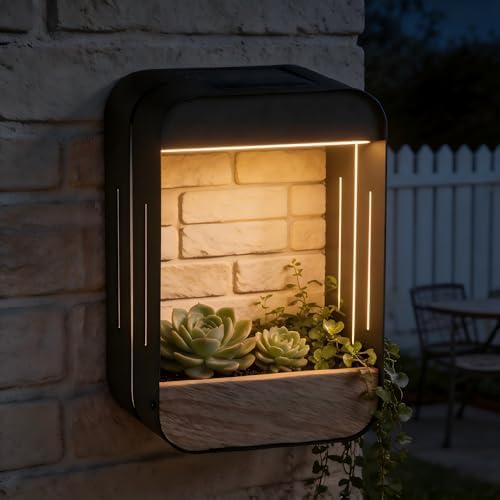 Pia Ricco Medium Solar Wall Light - Image 6