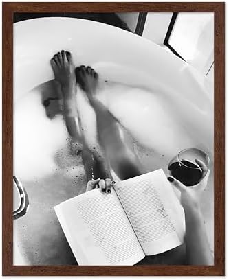 Poster Master Woman in Bathtub Poster by PosterMaster