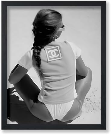 Poster Master Lady in Bikini Poster by PosterMaster