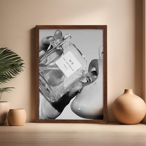 Poster Master Perfume Poster - Image 5