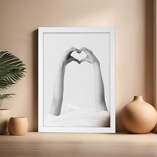 Poster Master Heart Hands Poster - Image 5