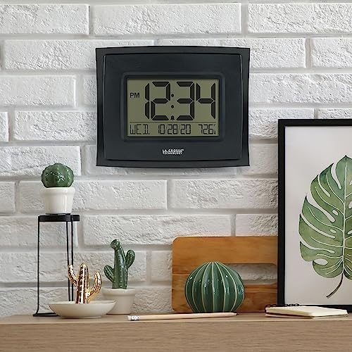 La Crosse Technology WT-8002U-B-INT Digital Black Clock - Image 5