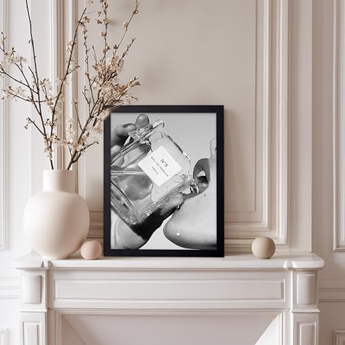 Poster Master Drinking Perfume Print - Image 5