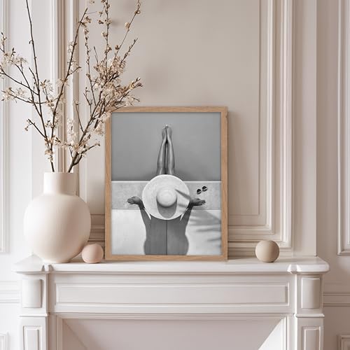 Poster Master Woman in Swimming Pool Poster - Image 5