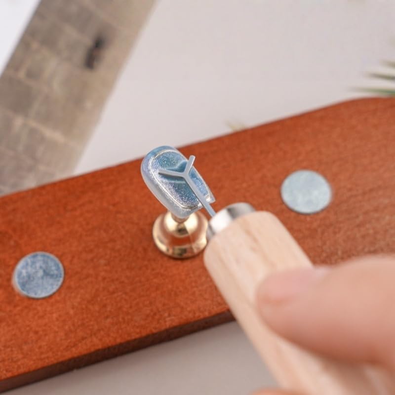 2 PCS Heart Cat Eye Magnet Set – Magnetic Nail Art Tool for Stunning Heart-Shaped Designs, Y-Shaped Guide, DIY Manicure Kit for Cat Eye Gel Polish