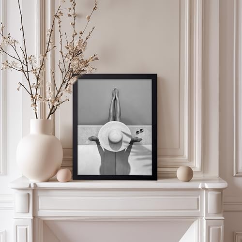 Poster Master Woman in Swimming Pool Poster - Image 5