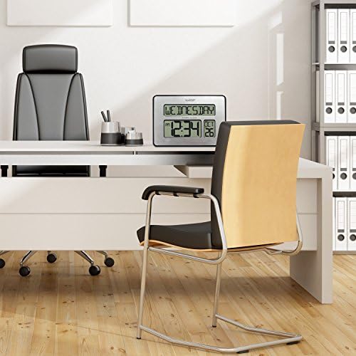 La Crosse Technology Atomic Wall/Table Clock, 7.5-in H x 9.75-inch W x 1-inch D - Image 5