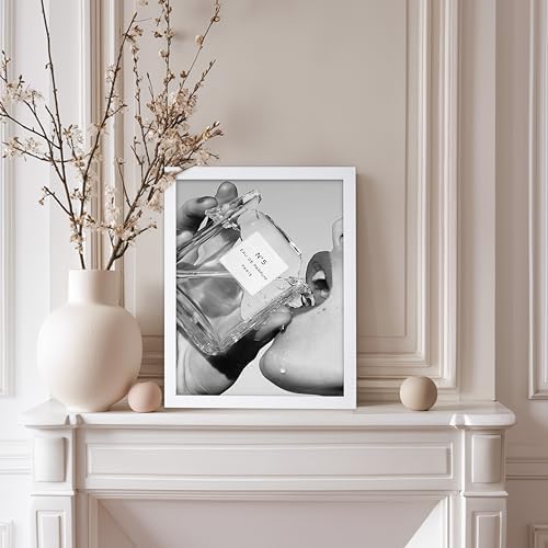 Poster Master Drinking Perfume Print - Image 5