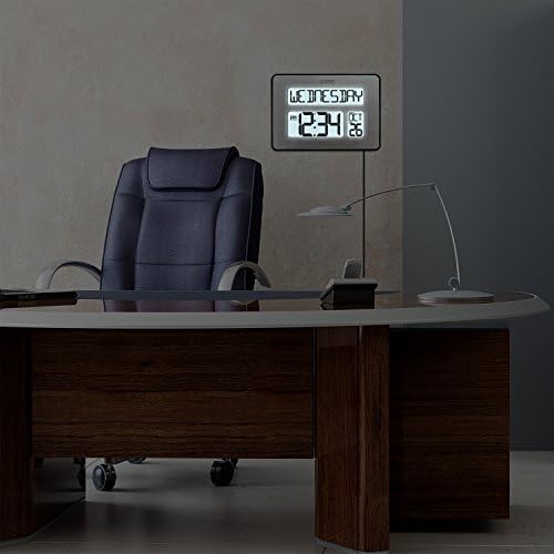 La Crosse Technology 513-1419BLv4-INT Backlight Atomic Full Calendar Clock - Image 4
