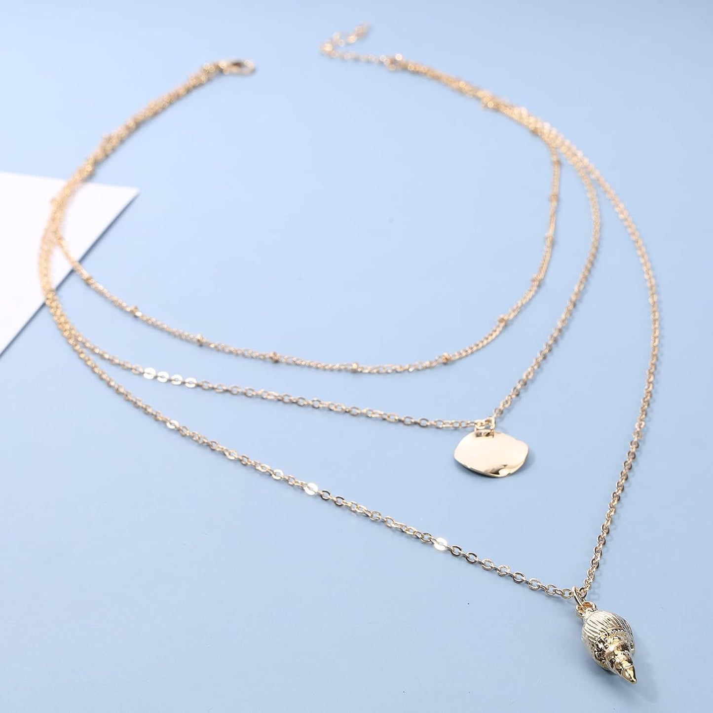 Bohemia Layered Seashell Necklace Choker Gold Coin Disc Pendant Necklace Chain Conch Shell Necklace Handmade Beachy Necklace Jewelry for Women and Girls