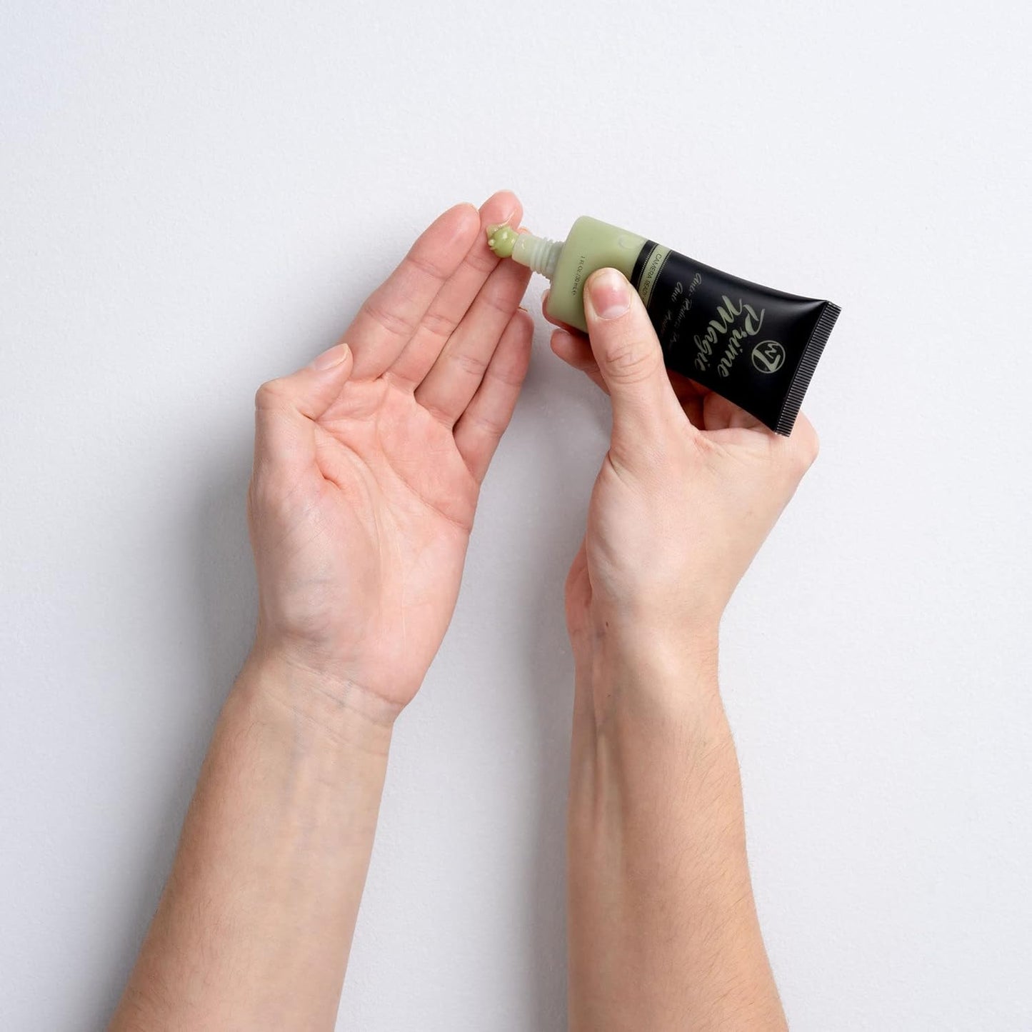 W7 Prime Magic Anti-Redness Face Primer - Green Color Correcting Face Priming Formula - Vegan Makeup